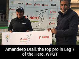 Amandeep drall with her winning cheque