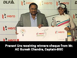 Pranavi Urs with winner's cheque and trophy